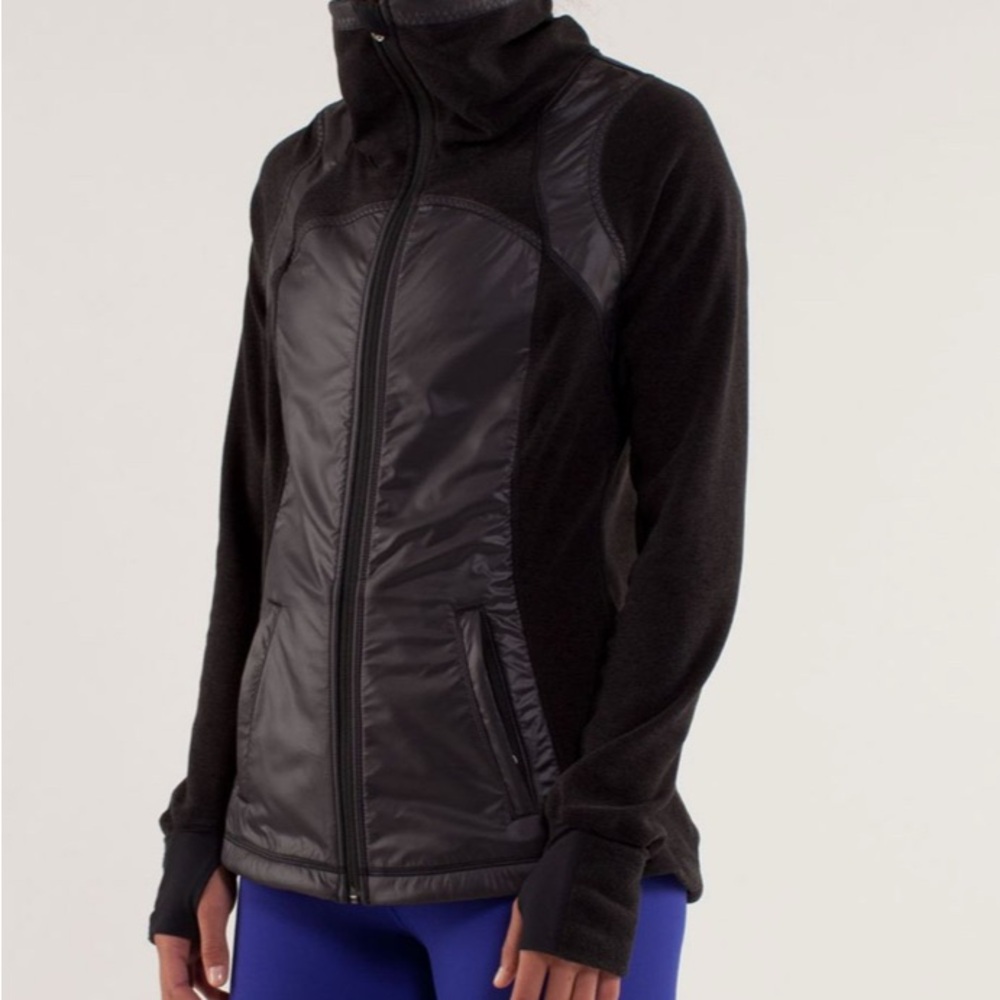 Lululemon Run Gust Buster  Jacket Sz 8